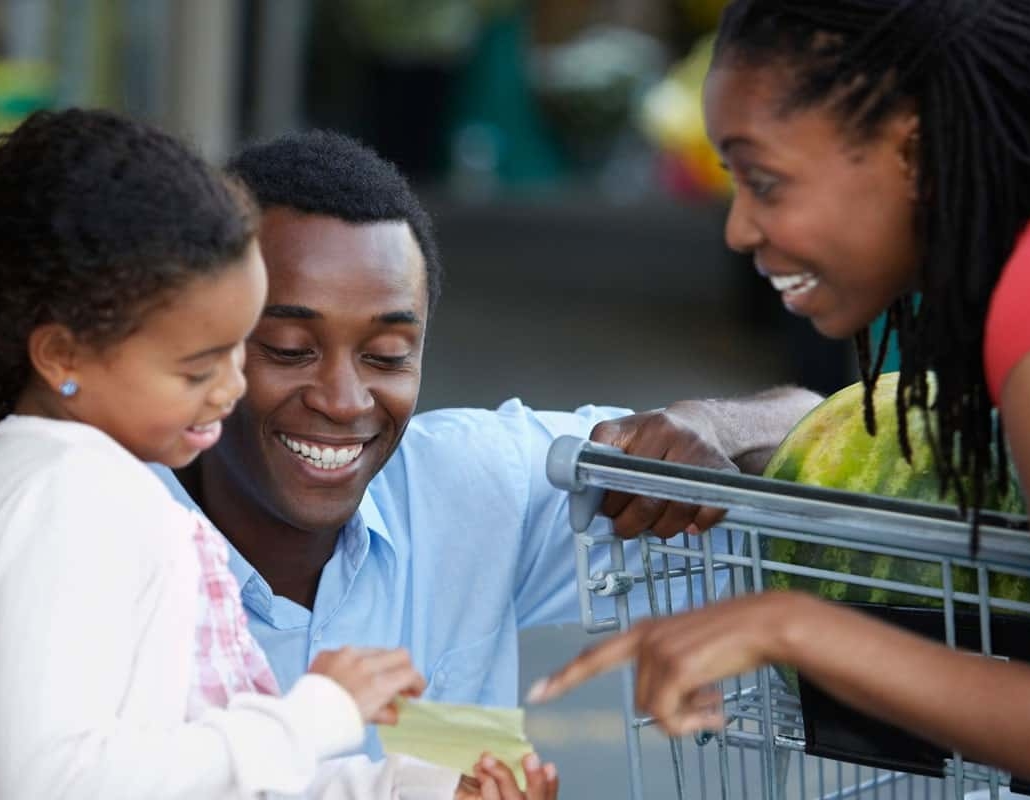 Black_Family_Shopping_original_17686-1030x800